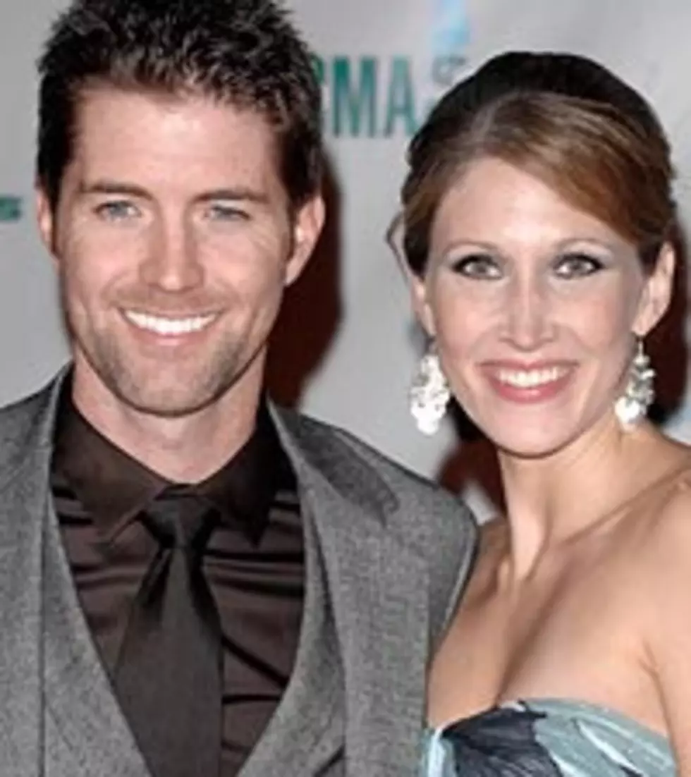 Josh Turner and Wife Expecting Baby No. 3!