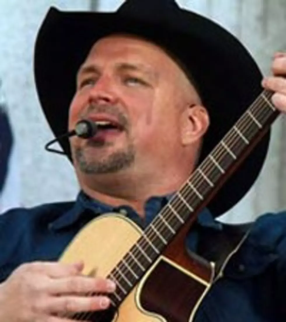 Garth Brooks Delivers Weekend of Flood Relief Fun