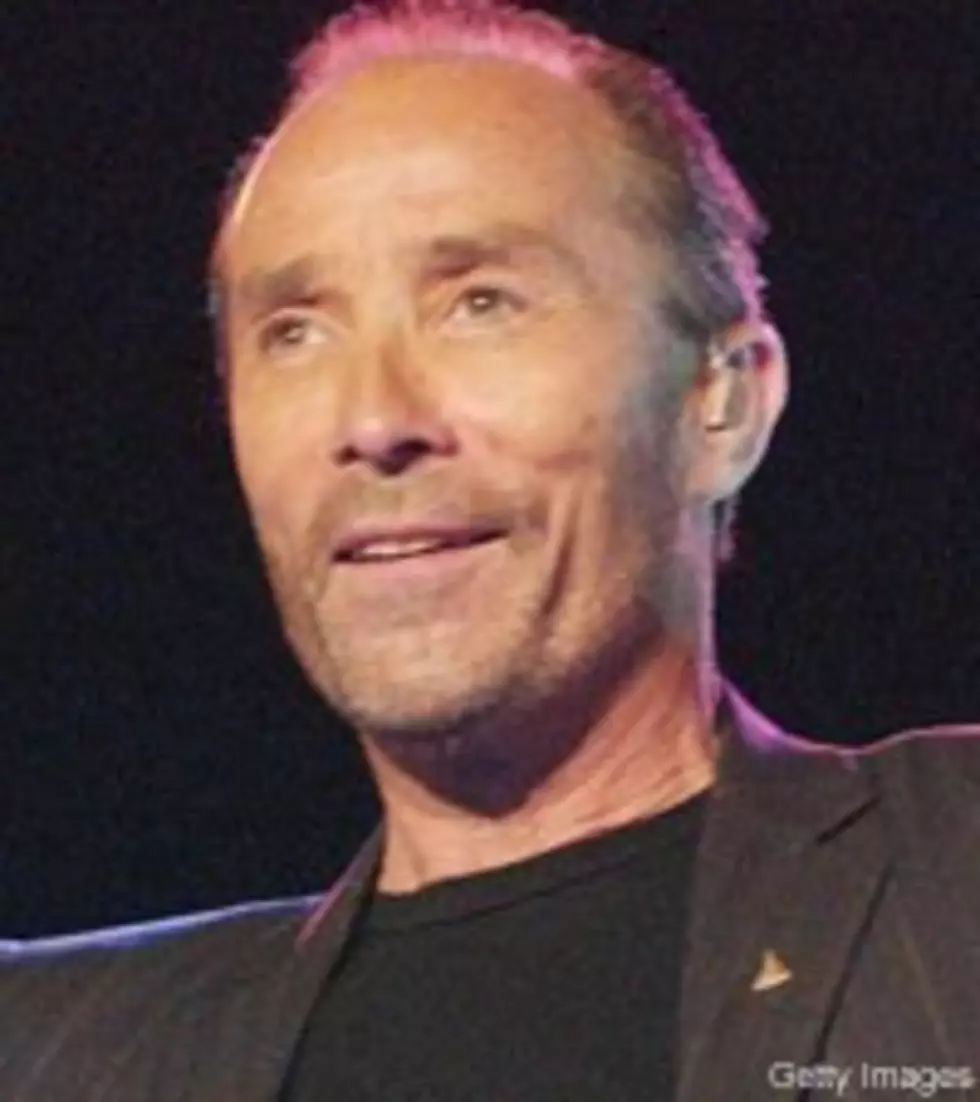 Lee Greenwood Joins Effort to Support Miltary’s Wounded