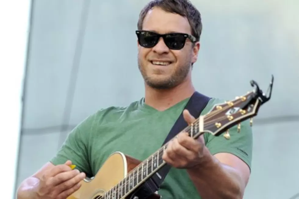 Amos Lee Wants to Share His ‘Southern Girl’