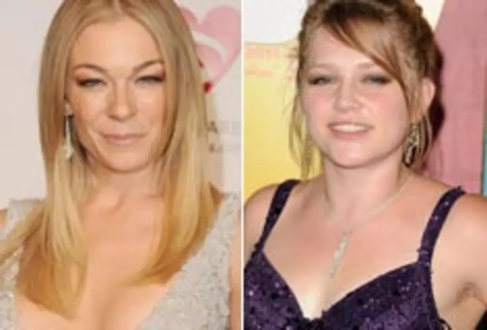 LeAnn Rimes, Crystal Bowersox Lift Lives in Chicago