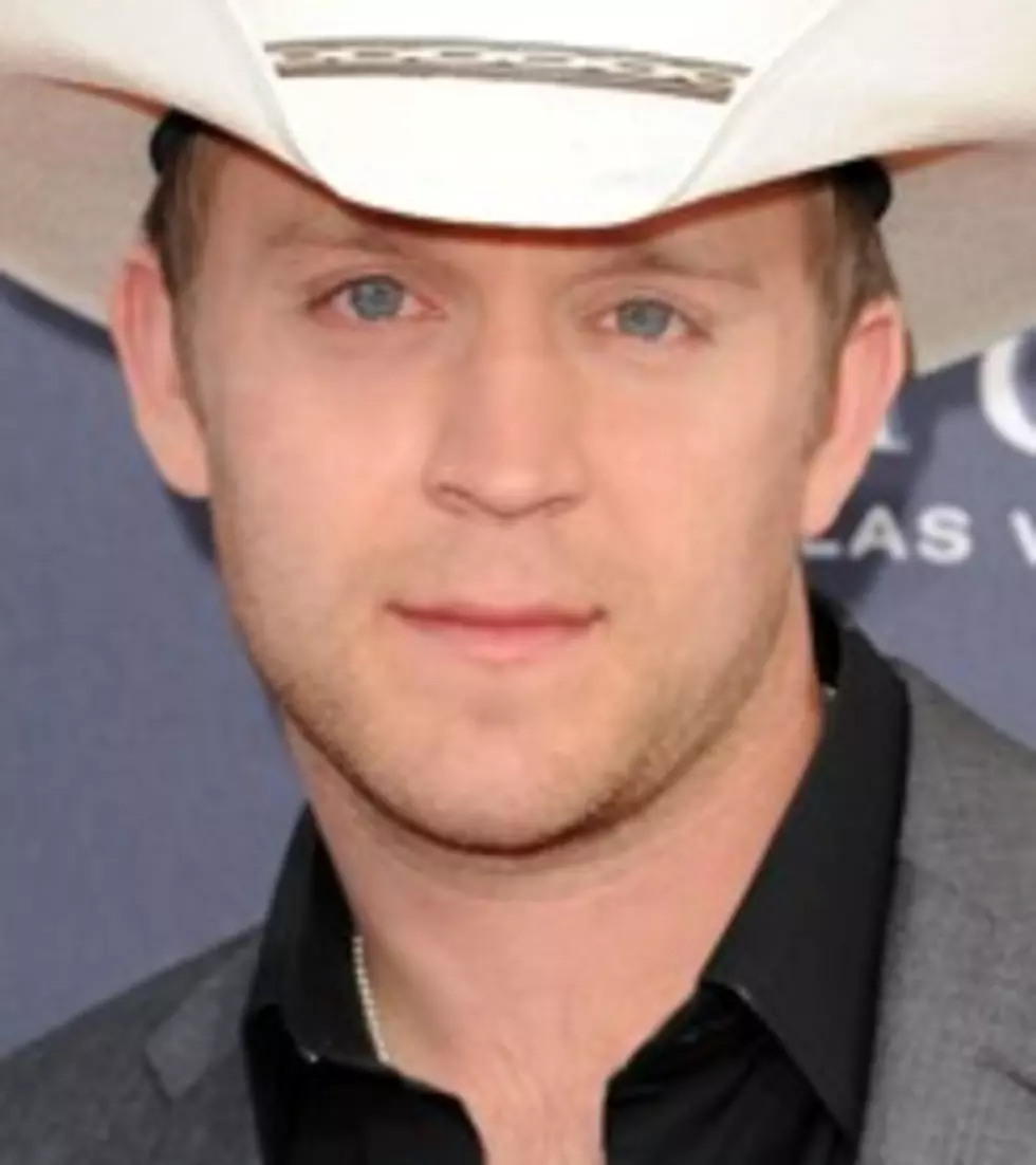 Justin Moore, ‘Bait a Hook’ — New Video