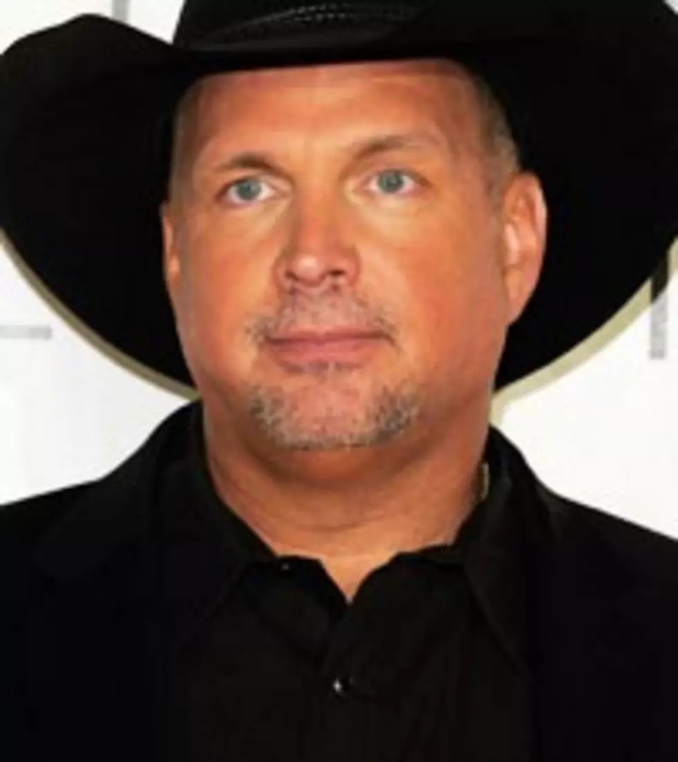 Garth Brooks Gives Emotional Testimony During Hospital Trial