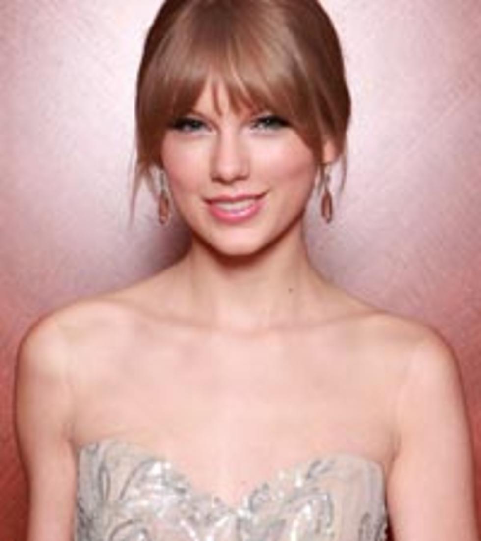 Taylor Swift Is People&#8217;s Choice for Favorite Country Artist