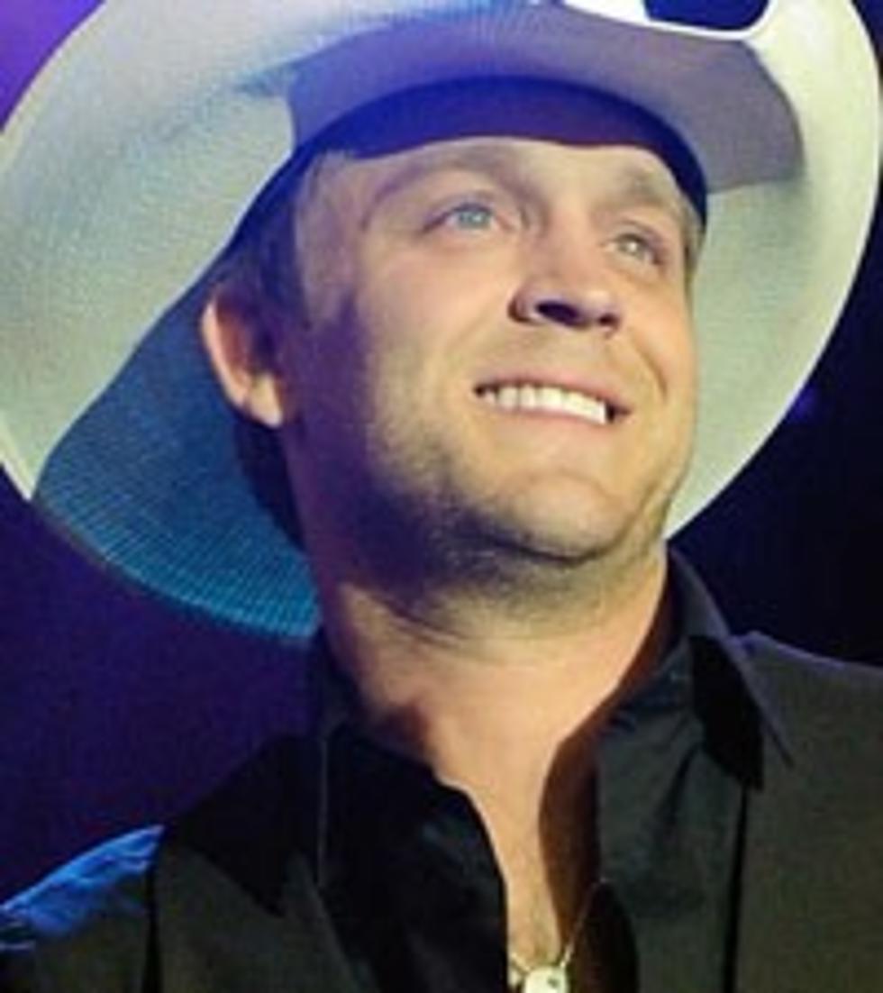 Justin Moore, ‘Til My Last Day’ Is Love Song for Wife Kate