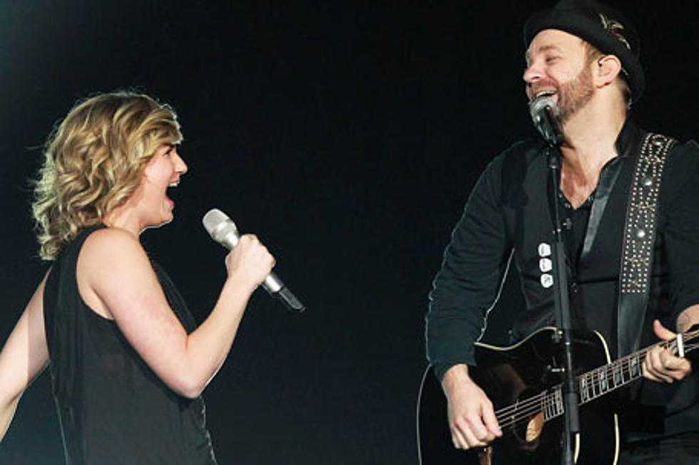 Sugarland, In Your Hands Tour: Fans Get Into the Act