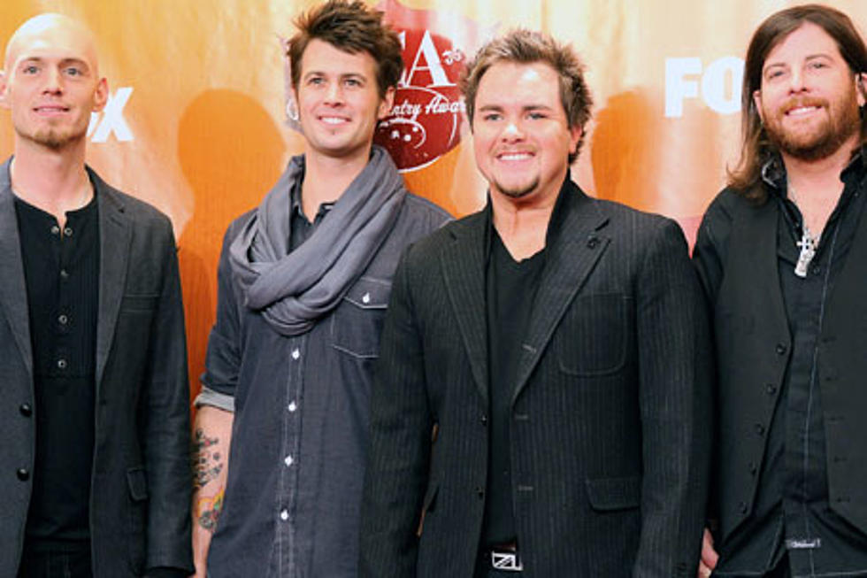 Eli Young Band Talk Baby Names, Bus Smells and ‘Selfish Songs’