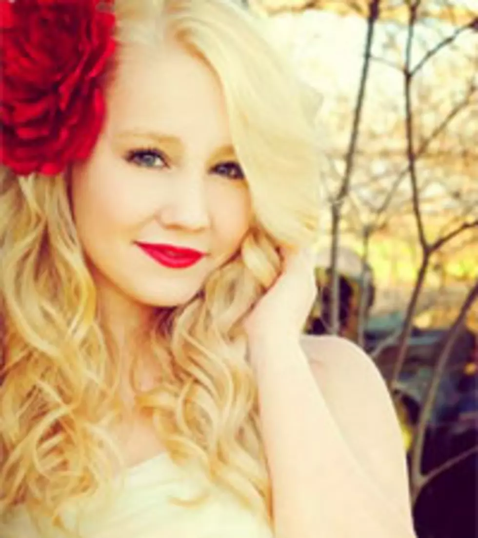 RaeLynn Record Deal: ‘The Voice’ Star Signs With Republic Nashville