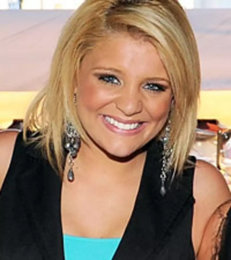 Lauren Alaina Tour Makes a Difference, Inch by Inch