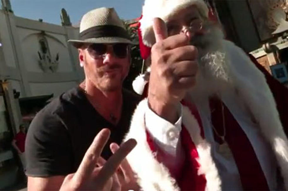 Phil Vassar, &#8216;Santa&#8217;s Gone Hollywood&#8217; Video