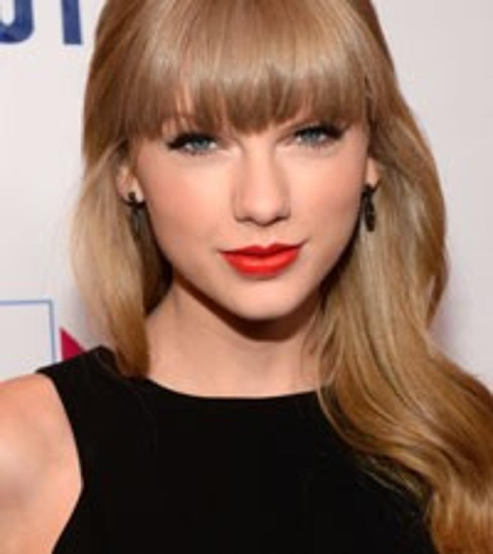 Taylor Swift, Best-Mannered People List 2012 Cites Singer as Role Model