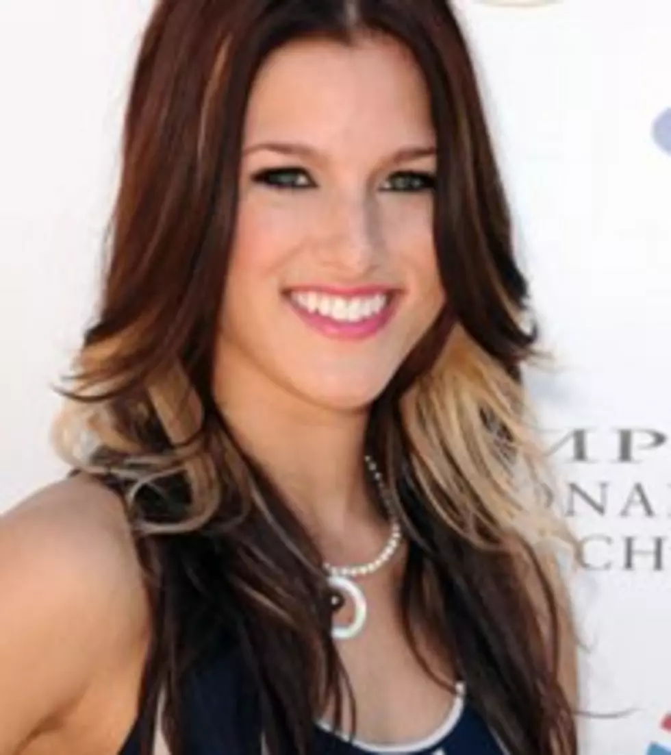 Cassadee Pope Record Deal: ‘The Voice’ Winner Signs With Nashville Label