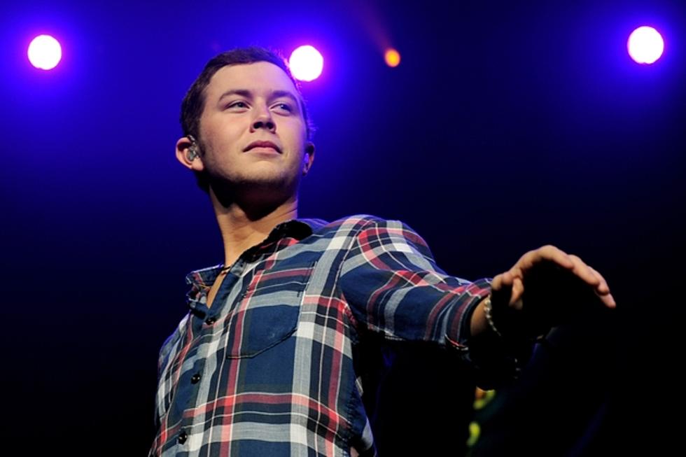 Scotty McCreery Falls Onstage [Video]