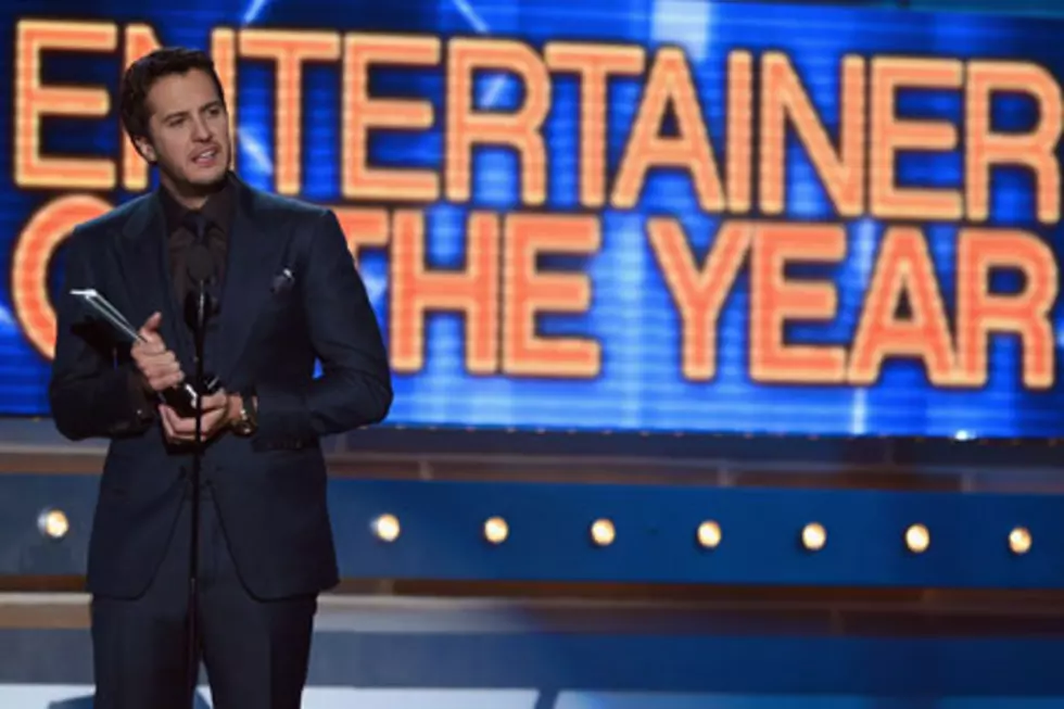 ACM Entertainer of the Year 2013 Is Luke Bryan