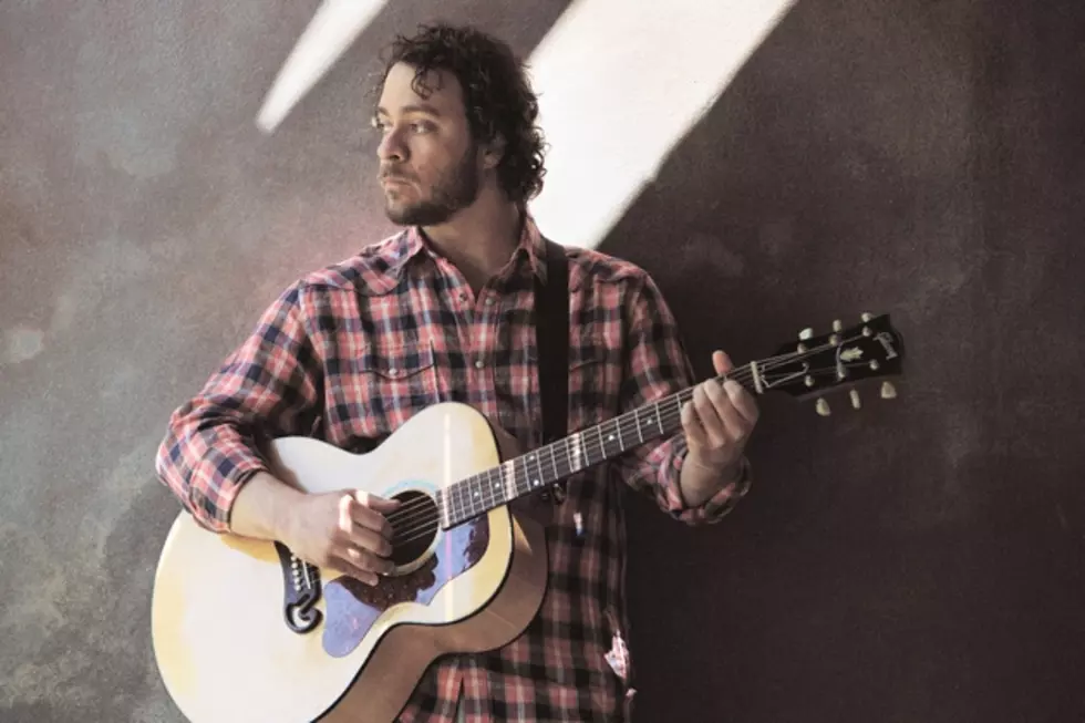 Amos Lee Premieres Video for ‘The Man Who Wants You’