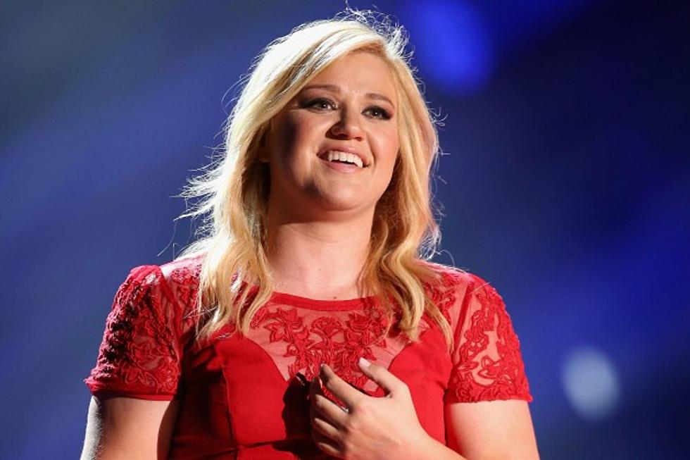 Kelly Clarkson Was Dealing With a Cancer Scare at 2006 Grammy Awards