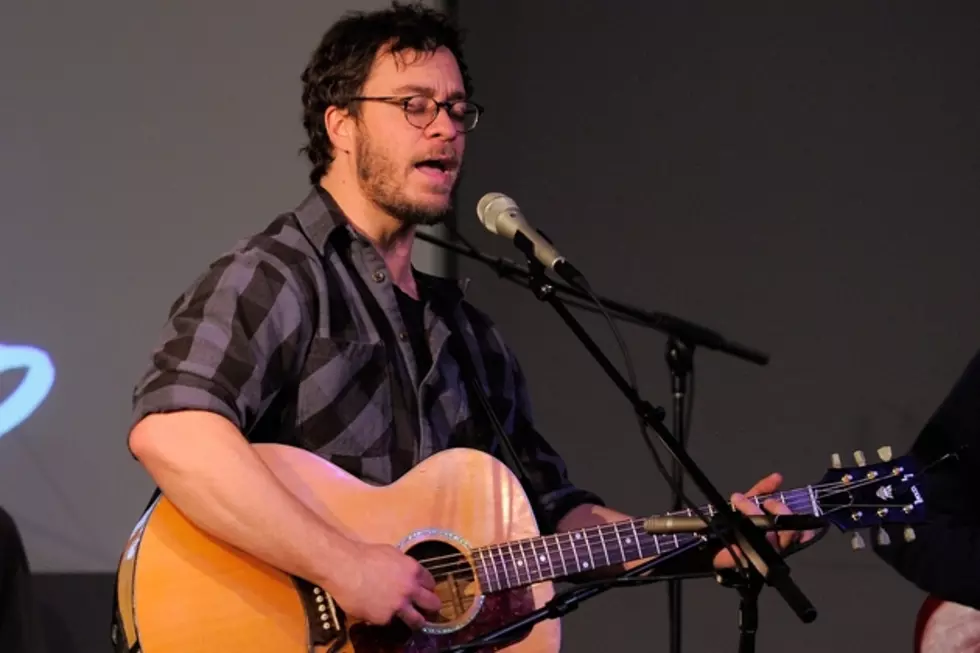 Amos Lee, ‘Chill in the Air’ – Exclusive Song Preview