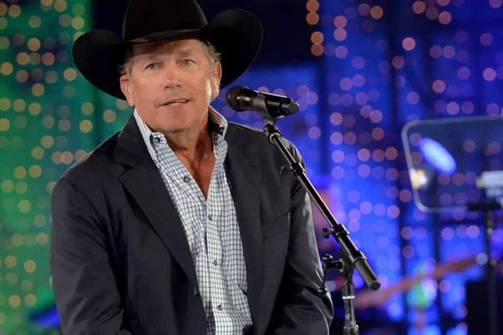 George Strait Wins Top Honors at 2013 CMAs with Entertainer of the Year