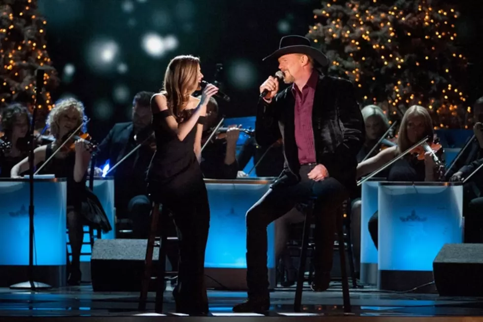 Trace Adkins Performs 'Silent Night' on 'Country Christmas'