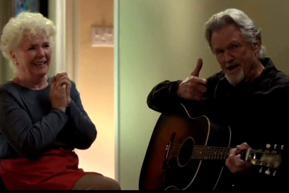 Kris Kristofferson Performs 'Pretty Paper' in  'Angels Sing'