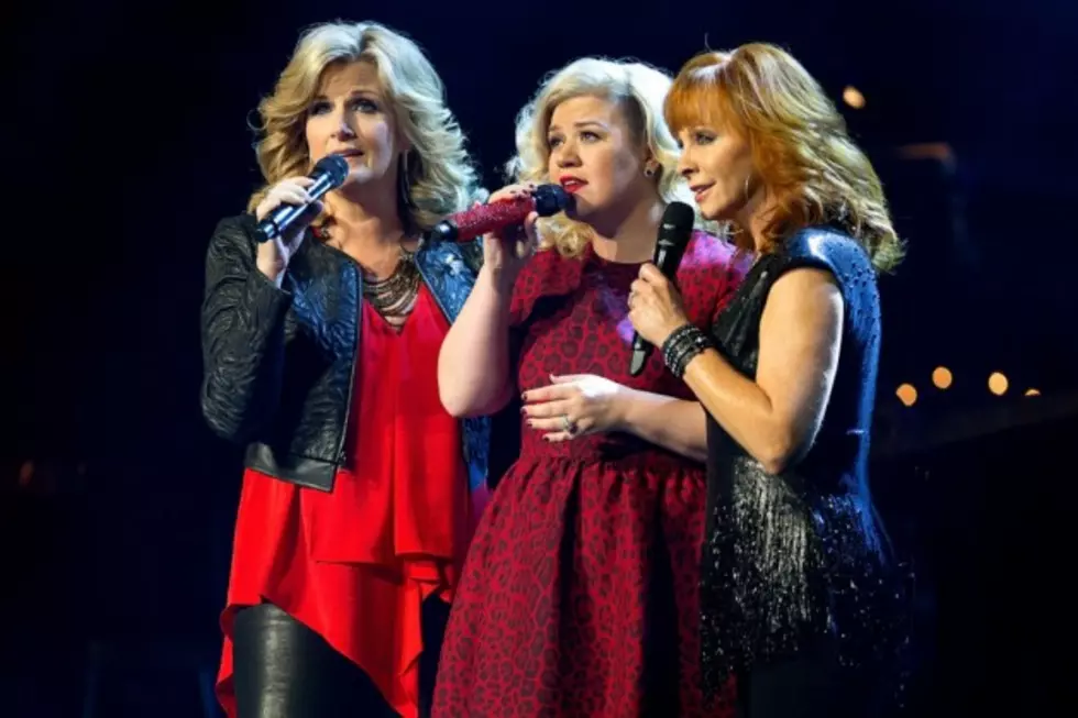 Kelly Clarkson&#8217;s Miracle on Broadway Concert Raises $400,000