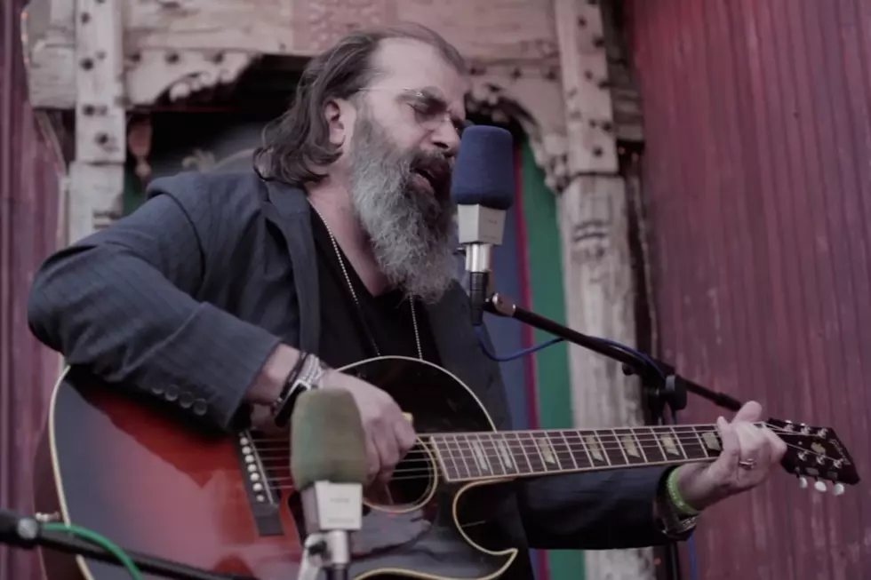 Steve Earle Shares 'You're the Best Lover That I Ever Had'