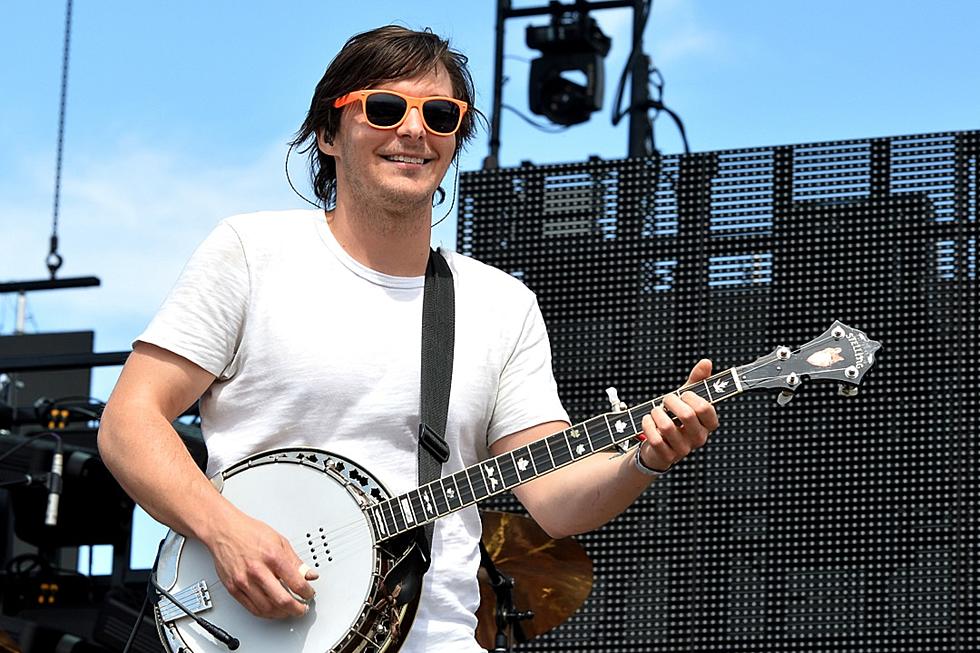 Charlie Worsham Discusses Touring With Vince Gill