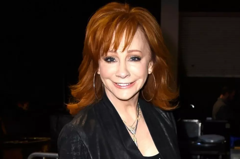News Roundup: Reba McEntire to Host &#8216;The Talk,&#8217; Carrie Underwood&#8217;s Son &#8216;Drawn&#8217; to Music