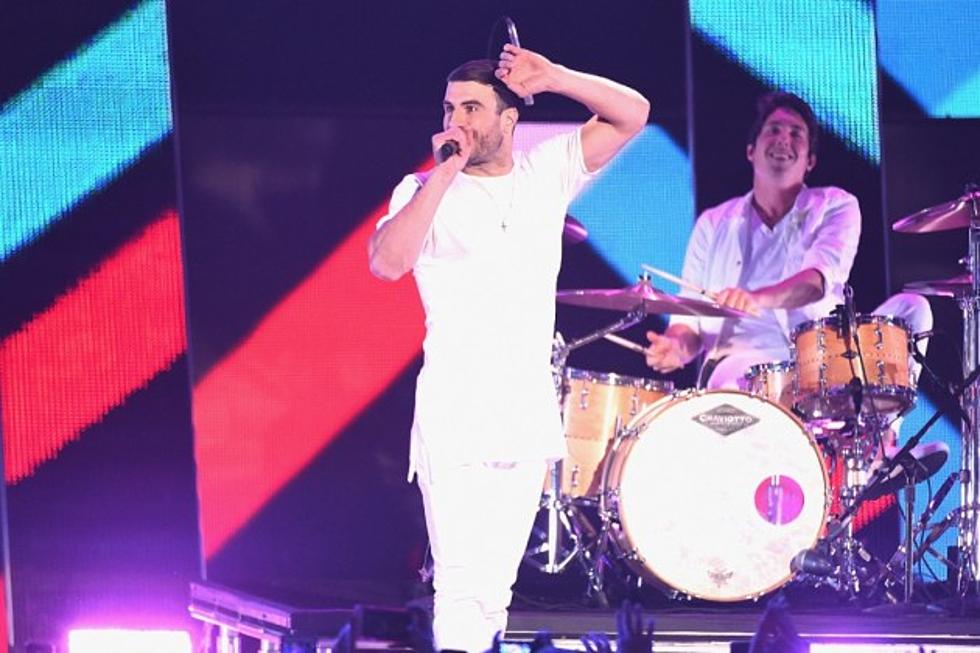 Sam Hunt Revs Up &#8216;House Party&#8217; at the 2015 CMT Music Awards