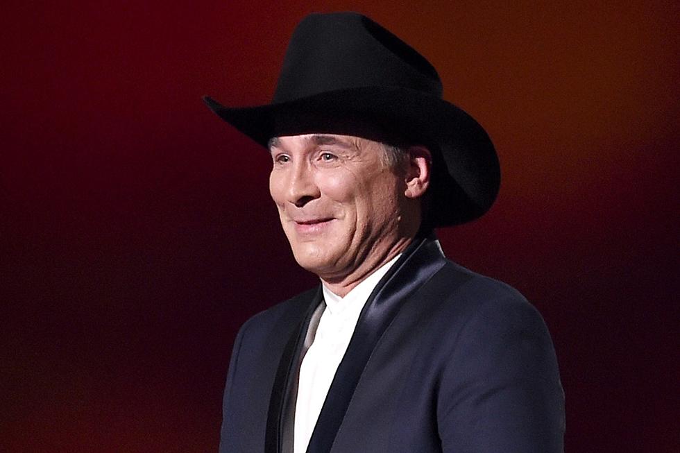 Clint Black Signs New Record Deal, Plans New Music