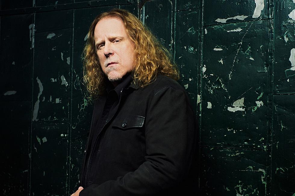 Warren Haynes Stretches Americana Muscles With 'Ashes & Dust'
