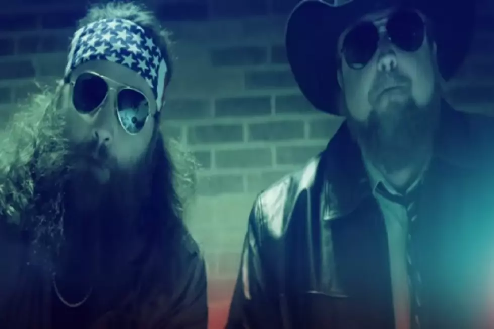 Colt Ford Releases 'Cut 'Em All' Vid, Feat. Willie Robertson