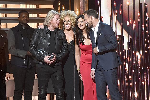 Little Big Town Nab Vocal Group of the Year at the 2015 CMA Awards