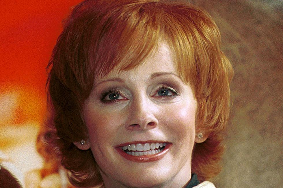 47 Years Ago: Reba McEntire Signs Her First Recording Contract