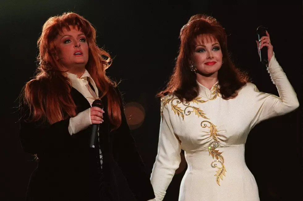 Country Music Memories: The Judds Play Their Final Show