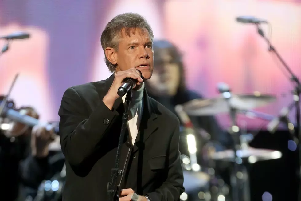 Randy Travis Performs at Winery Founder’s Funeral in East Texas