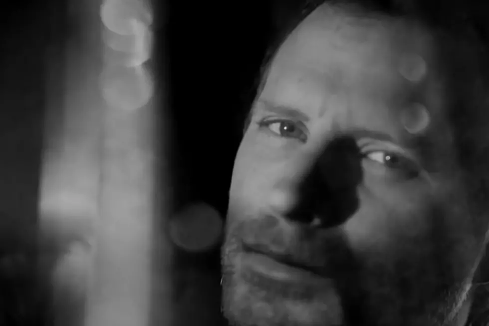 Dierks Bentley Reveals New ‘Black’ Track, ‘I’ll Be the Moon’ [WATCH]