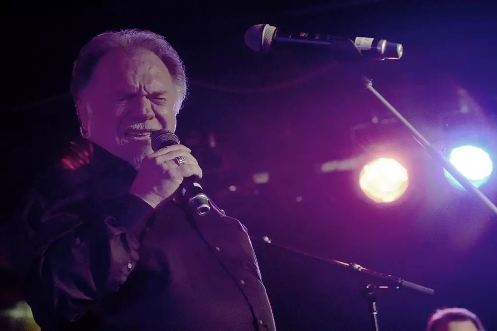 Interview: Gene Watson Keeps His Career Going for His Fans