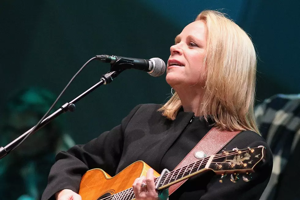 Mary Chapin Carpenter’s Mother Dies