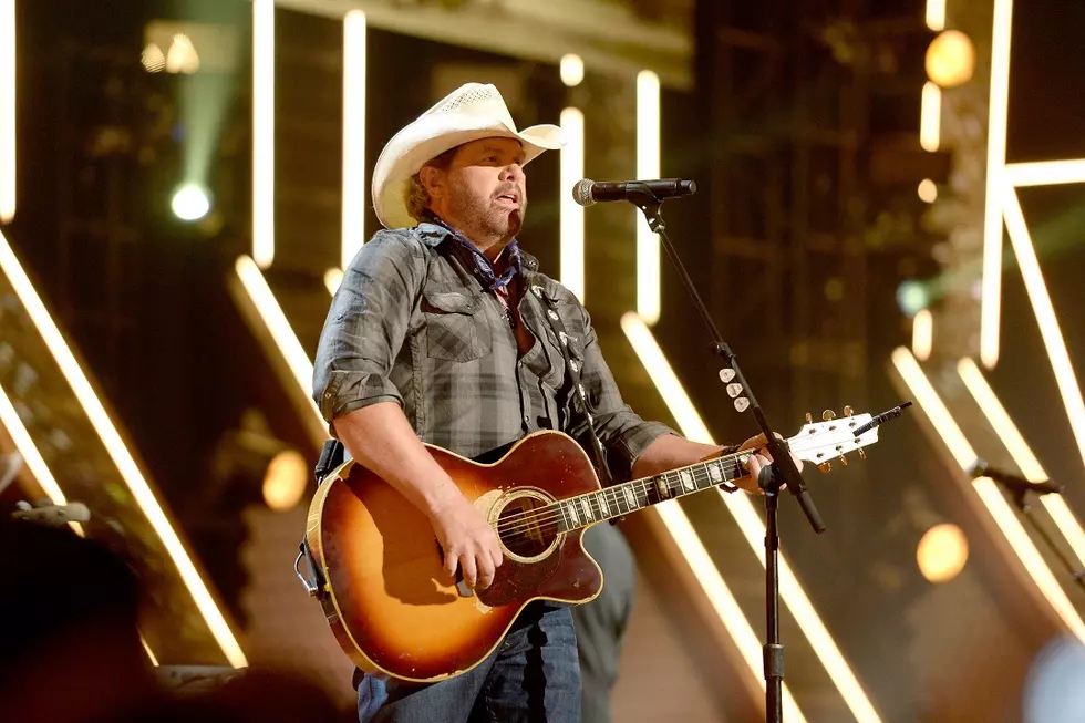 2016 ACC Awards Merle Haggard Tribute Was a No-Brainer for Toby Keith