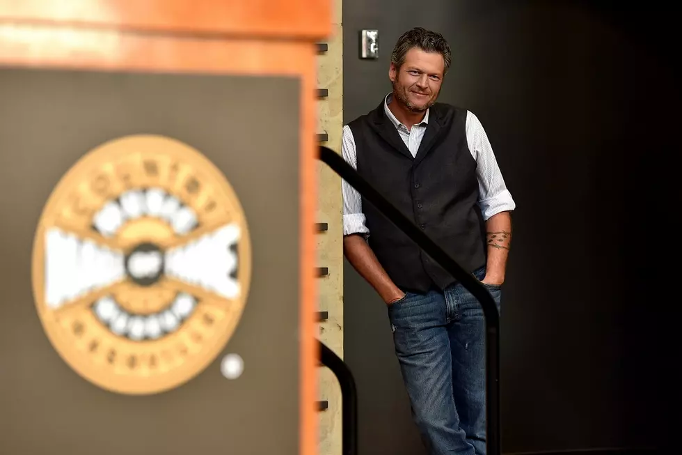 Blake Shelton Celebrates &#8216;Overwhelming&#8217; Country Music Hall of Fame Exhibit