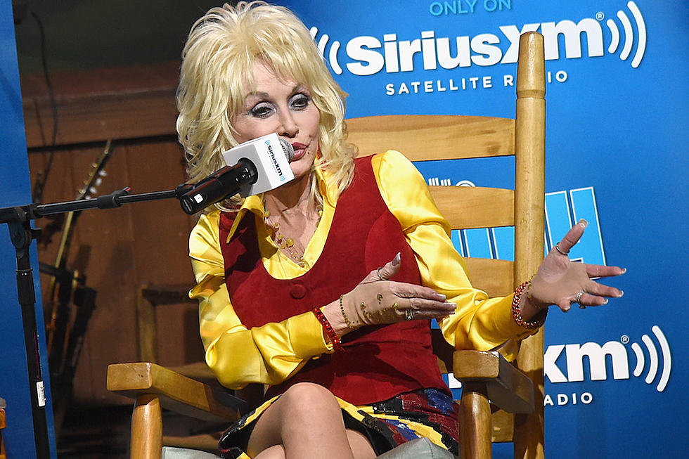 Dolly Parton Clarifies: ‘I Have Not Endorsed Hillary Clinton Nor Donald Trump’