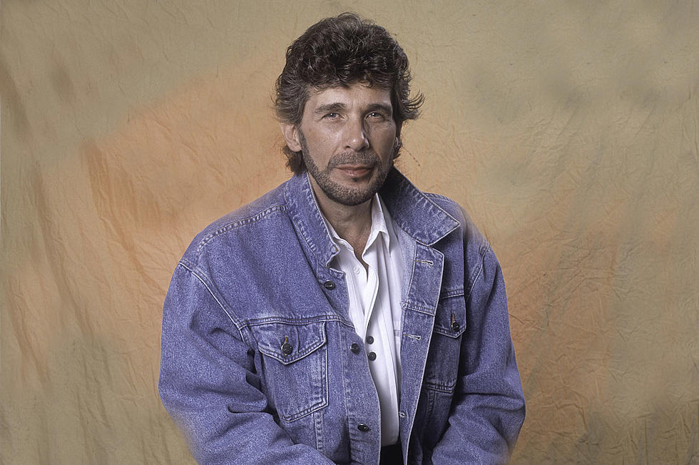 Eddie Rabbitt Hits No. 1 With 'Every Which Way But Loose'