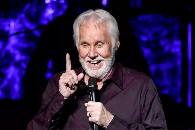 Kenny Rogers&#8217; 35th Annual Christmas &#038; Hits Tour Will Be His Last