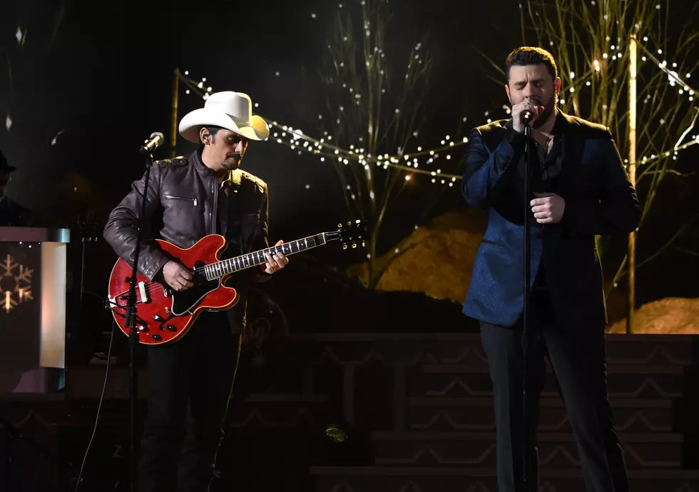 Chris Young, Brad Paisley Duet for ‘CMA Country Christmas’ 2016 [WATCH]