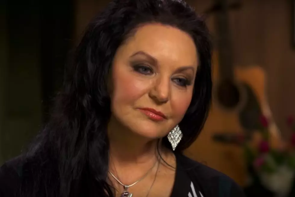Crystal Gayle: Nothing But Love Between Her and Loretta Lynn [Exclusive Video]