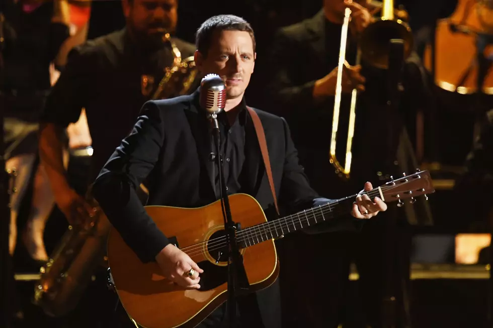 Sturgill Simpson Performs ‘All Around You’ at the 2017 Grammy Awards [WATCH]