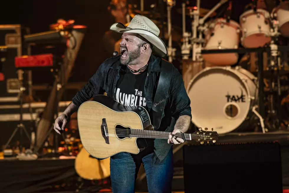 Garth Brooks Takes Over SXSW 2017 With Free Concert, Keynote Talk [PICTURES]
