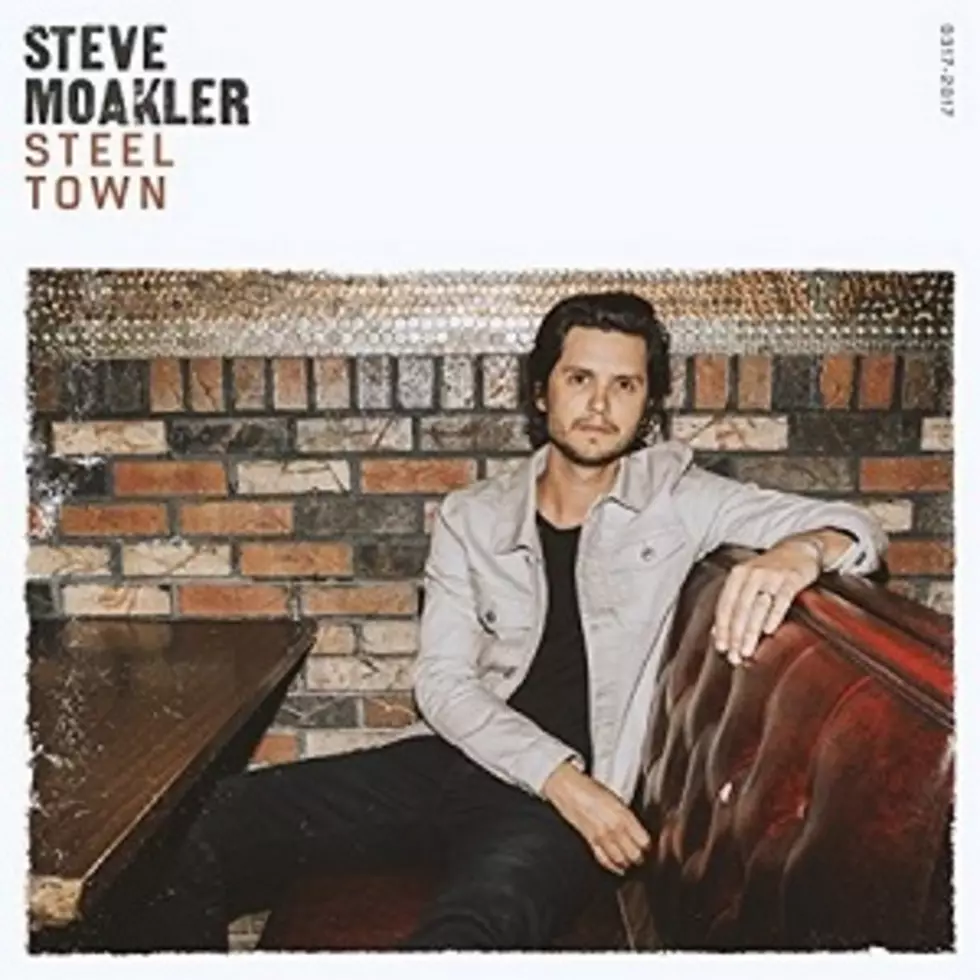 Interview: How Steve Moakler&#8217;s Hometown Inspired His New Album, &#8216;Steel Town&#8217;