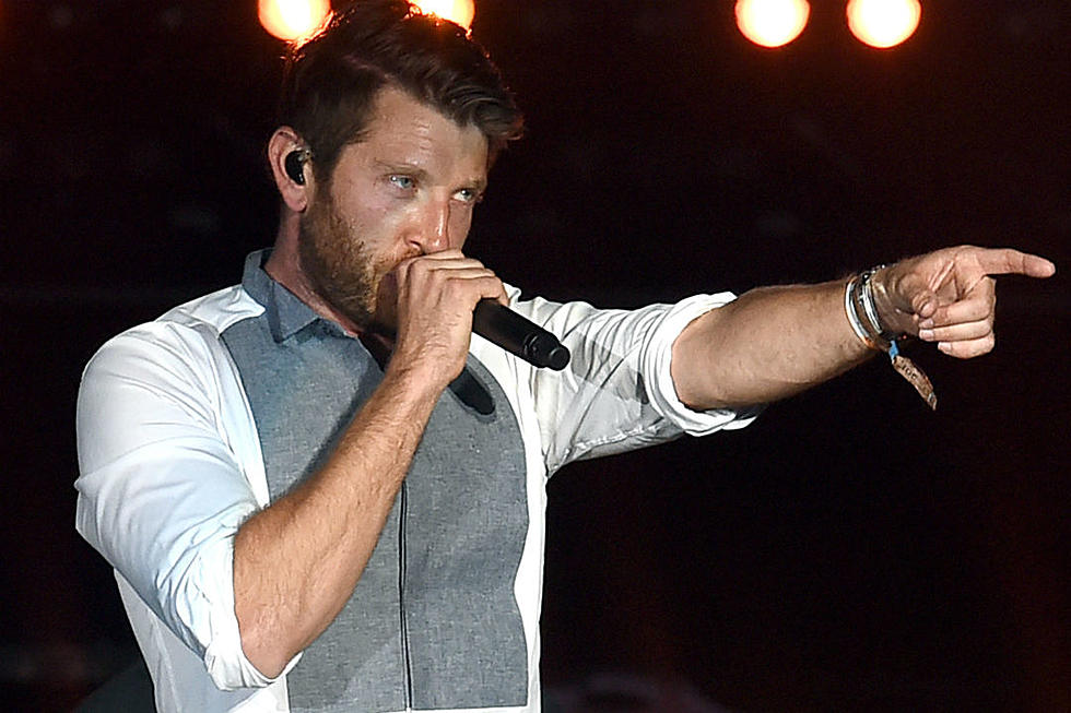 Brett Eldredge Gives Nashville Fans Sneak Peek of New Song, ‘Castaway’ [WATCH]